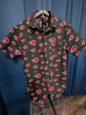 Box Lunch, Naruto Short-Sleeve Black Shirt with Red Cloud Print